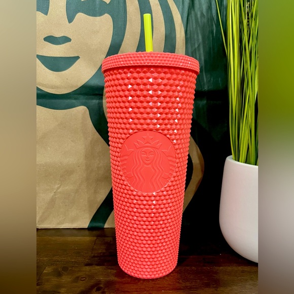 ☄️NWT Starbucks DRAGON FRUIT Bling Studded Tumbler Venti 24oz